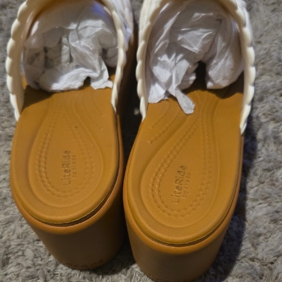 CROCS Women's White Braided Wedge Sandals - Picture 5 of 13